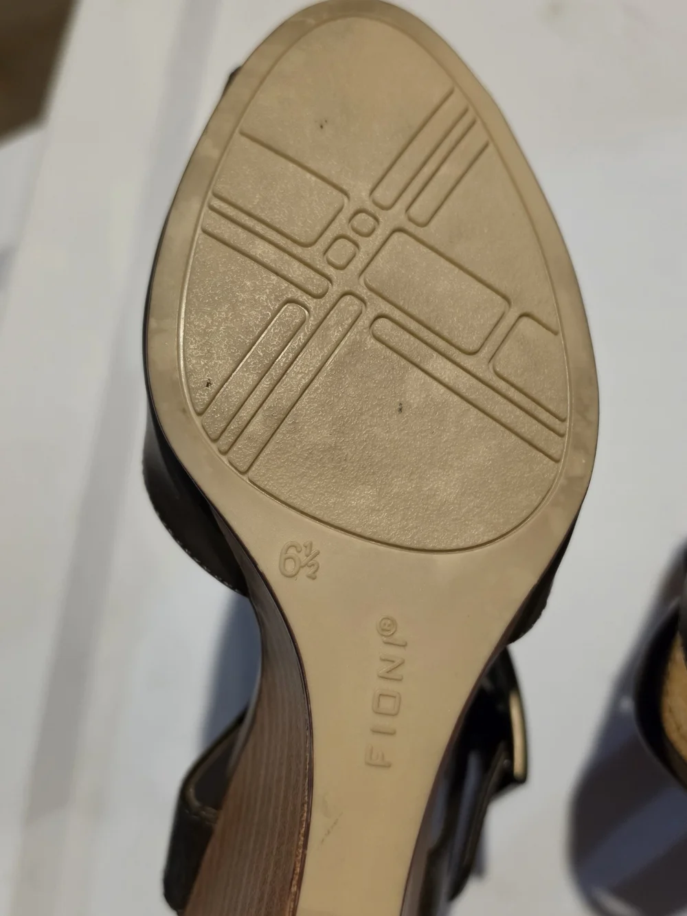 FIONI Clothing Brown Wedge Sandals with Wood-Tone Heel